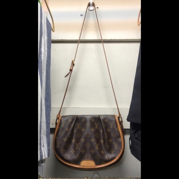 Louis Vuitton Handbags - Crossbody Authentic LV included Box & Dustbag